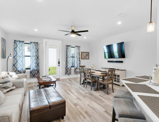 Casa Blanca Living Room